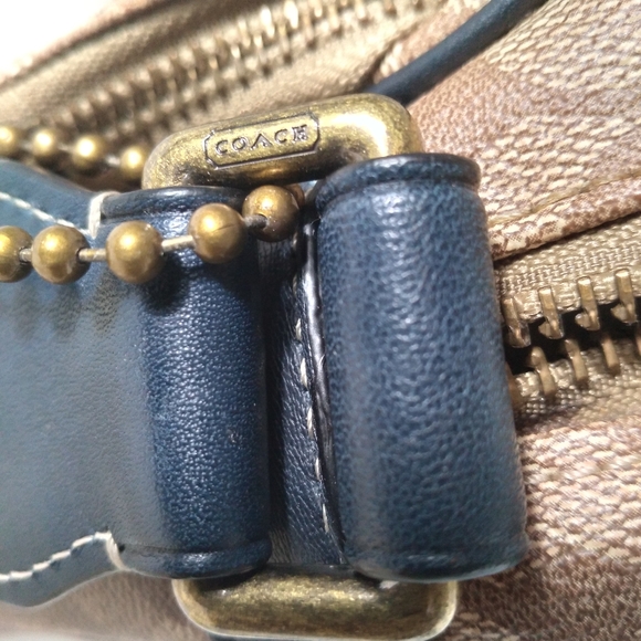 Authentic Coach Heritage Signature Blue Stripe Leatherware Crossbody Bag - Picture 5 of 16